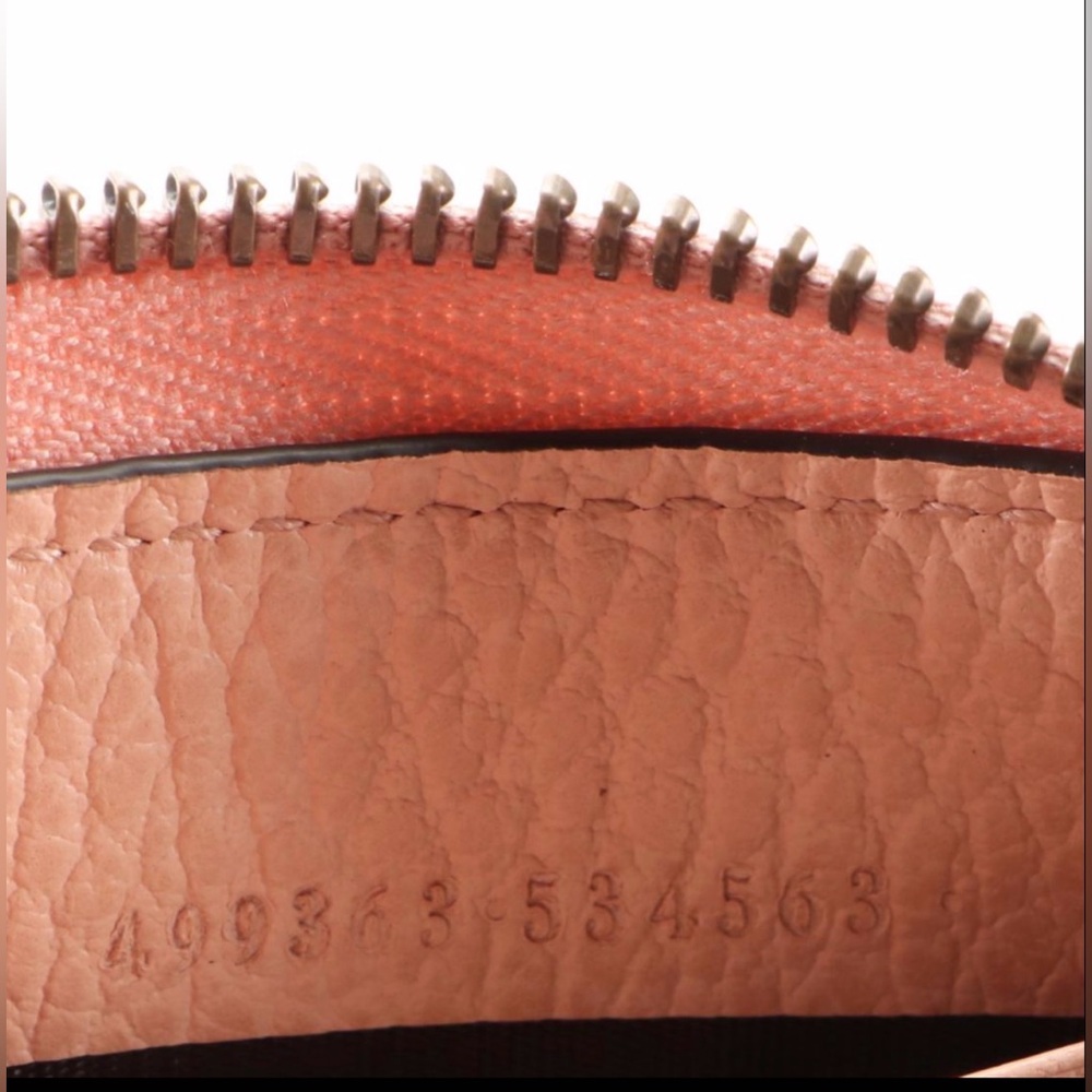 Gucci Farfalla Blush Pink Leather Zip Wallet with Gold Butterfly - Picture 8 of 9